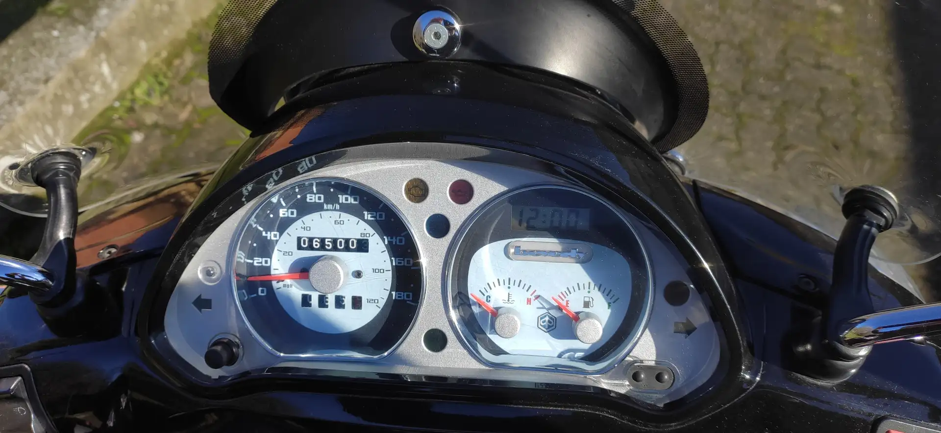 Piaggio Beverly 500 Negro - 1