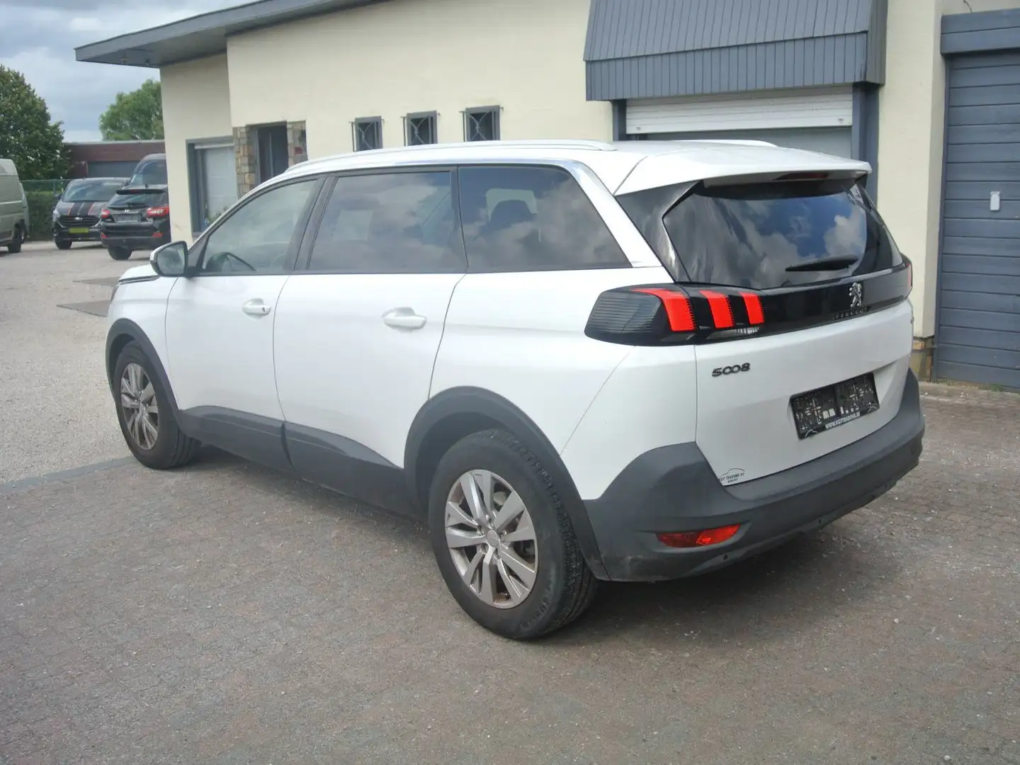 Peugeot 5008 1.2 Pure * EXPORT OF HANDELAAR * 147000 KM * 10000 Blanc - 2