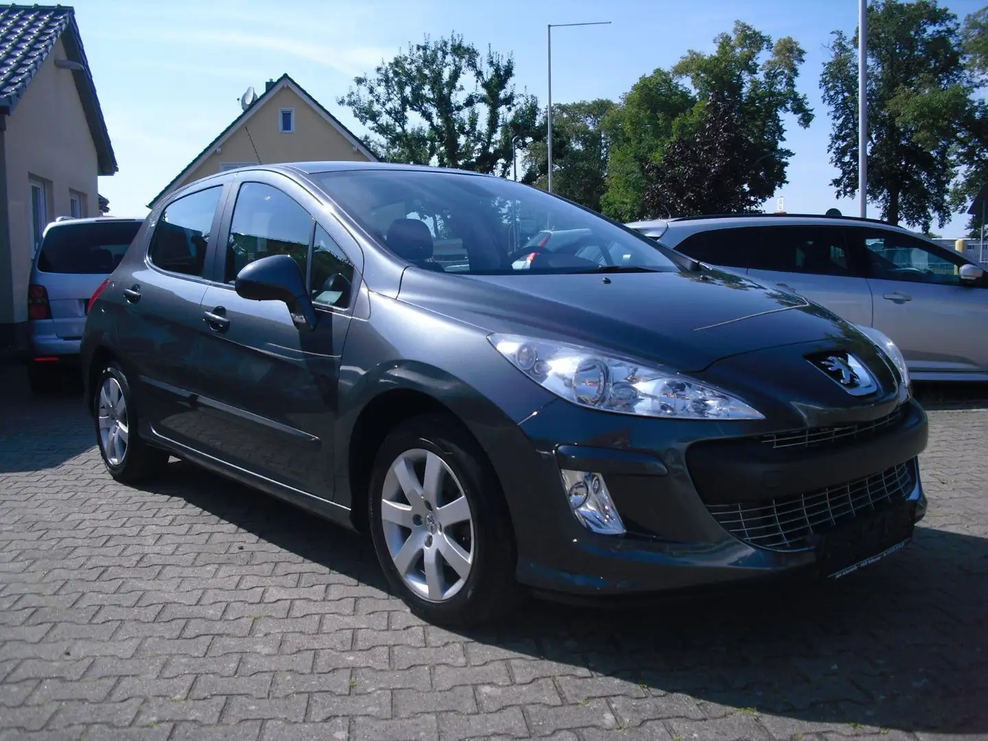 Peugeot 308 VTI *5türig*Klimaautomatik*2.Besitz Grau - 2