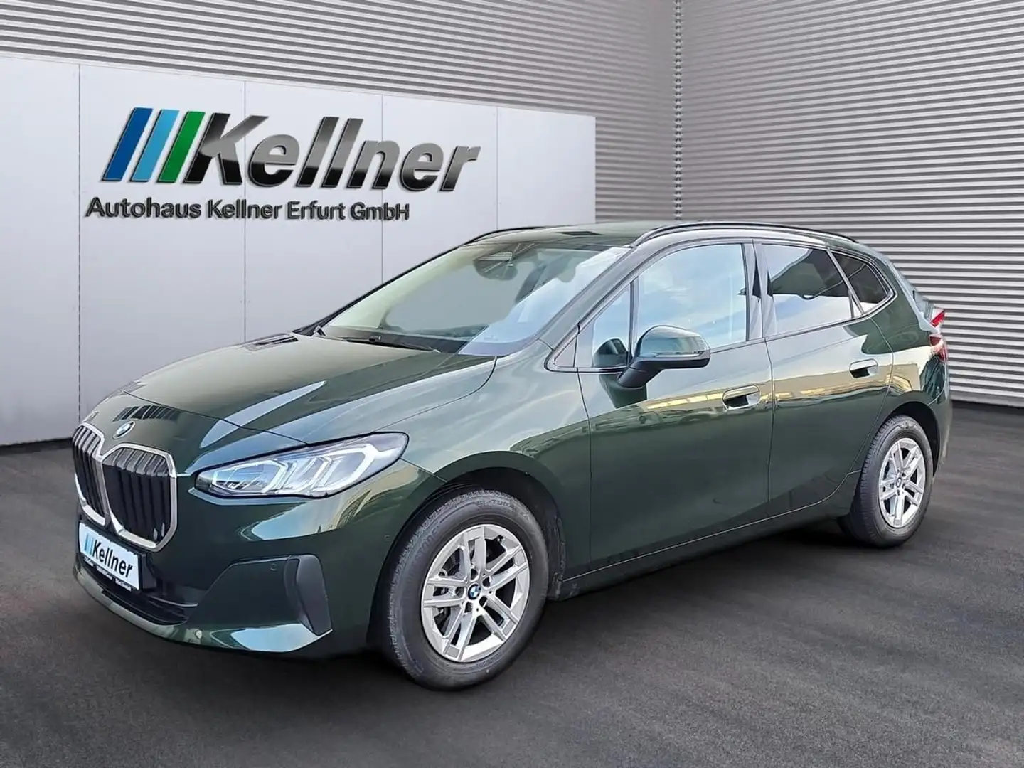 BMW 218 i AHK+Pano+DAB+R-Kamera+Massa Grün - 2