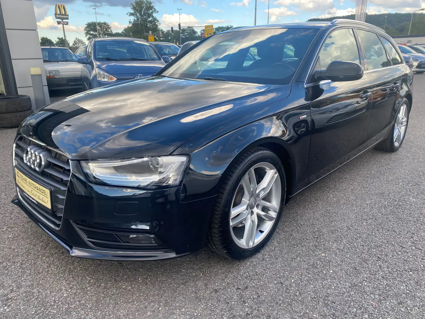 Audi A4 Avant 1.8 TFSI S line Sportpaket/plus 1.Hand Xenon Schwarz - 1