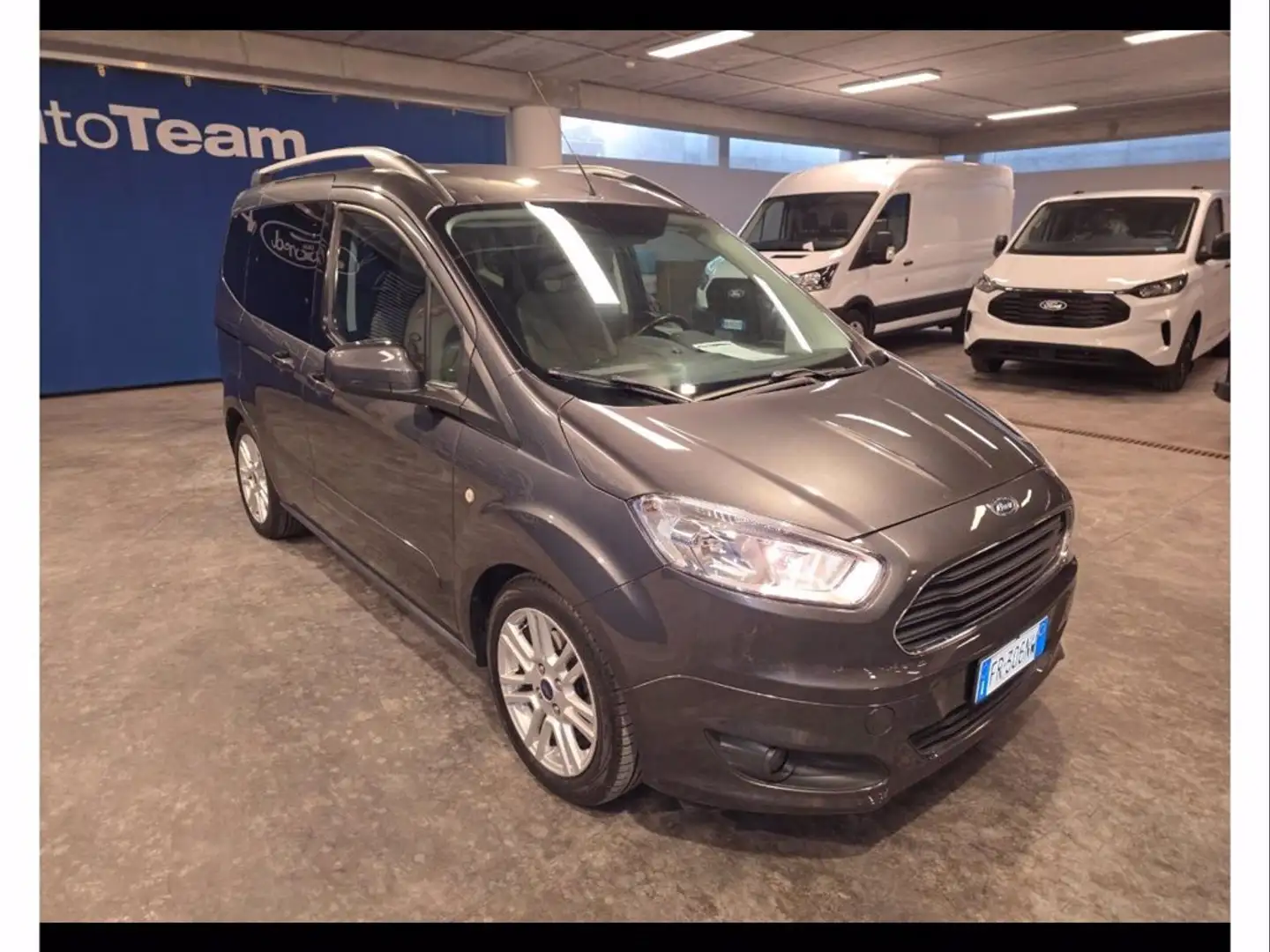 Ford Tourneo Courier 1.5 tdci 75cv titanium e6 Gris - 2