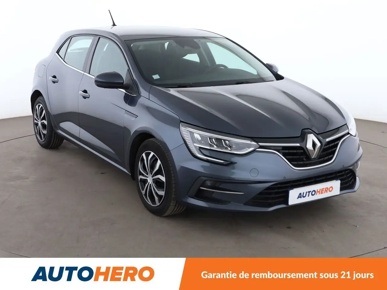 Renault Megane Berline — photo 8