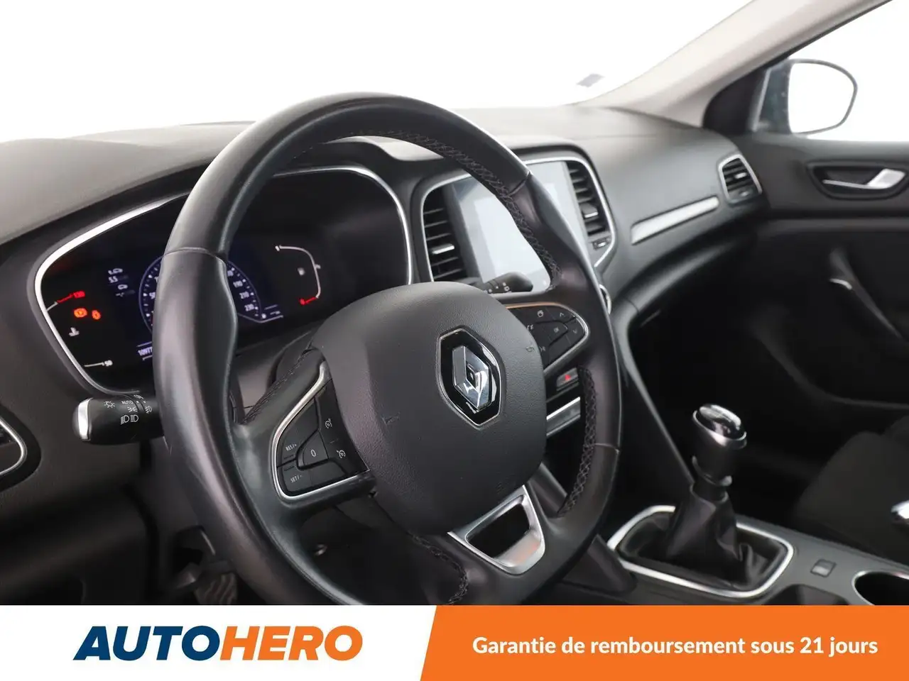 Renault Megane Berline — photo 11