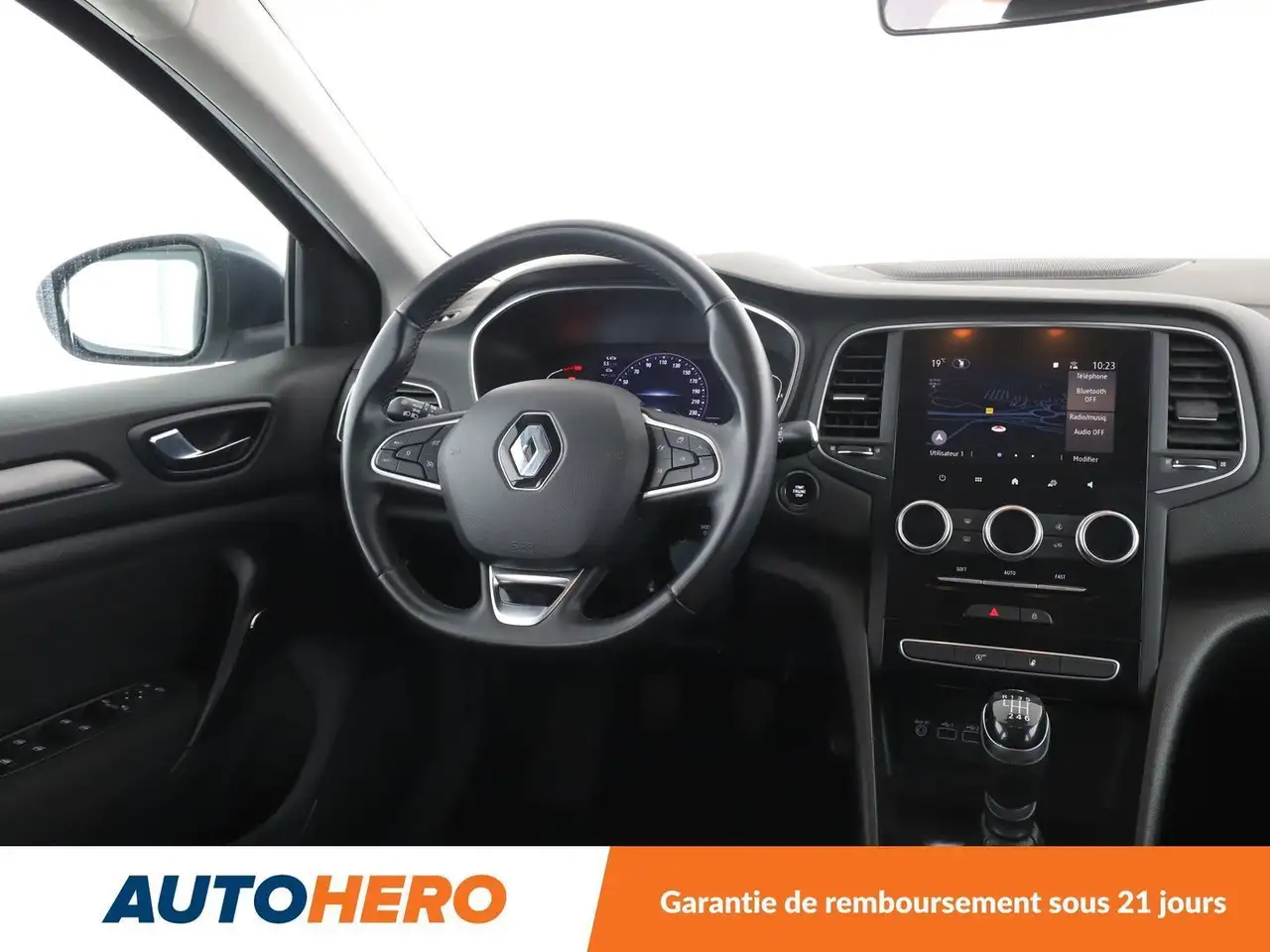 Renault Megane Berline — photo 13