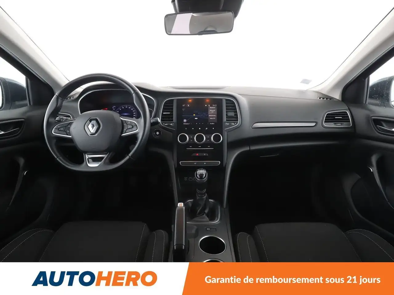 Renault Megane Berline — photo 12
