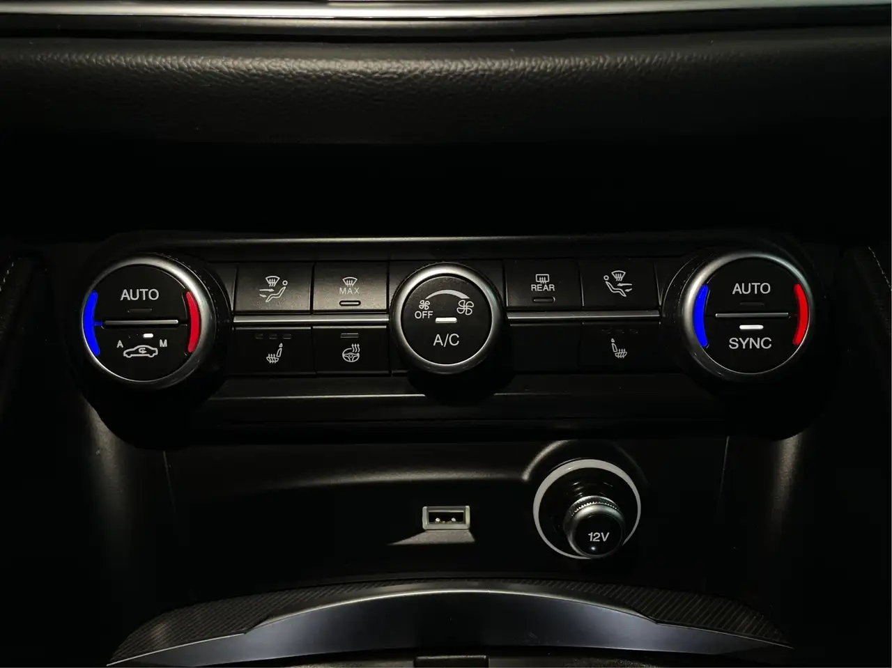 Alfa Romeo Stelvio fotografie Alfa Romeo Stelvio