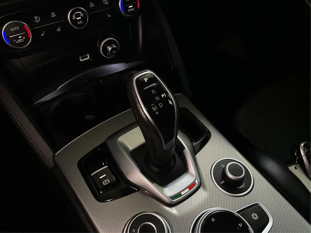 Alfa Romeo Stelvio fotografie Alfa Romeo Stelvio