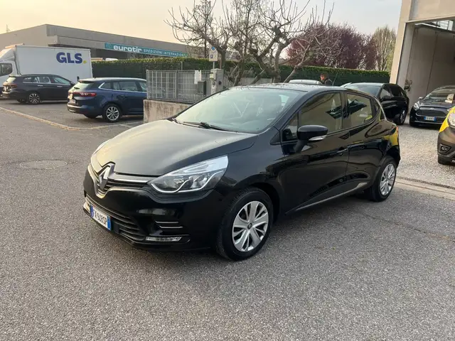 Renault Clio Clio dCi 8V 75 CV 5 porte Moschino Zen