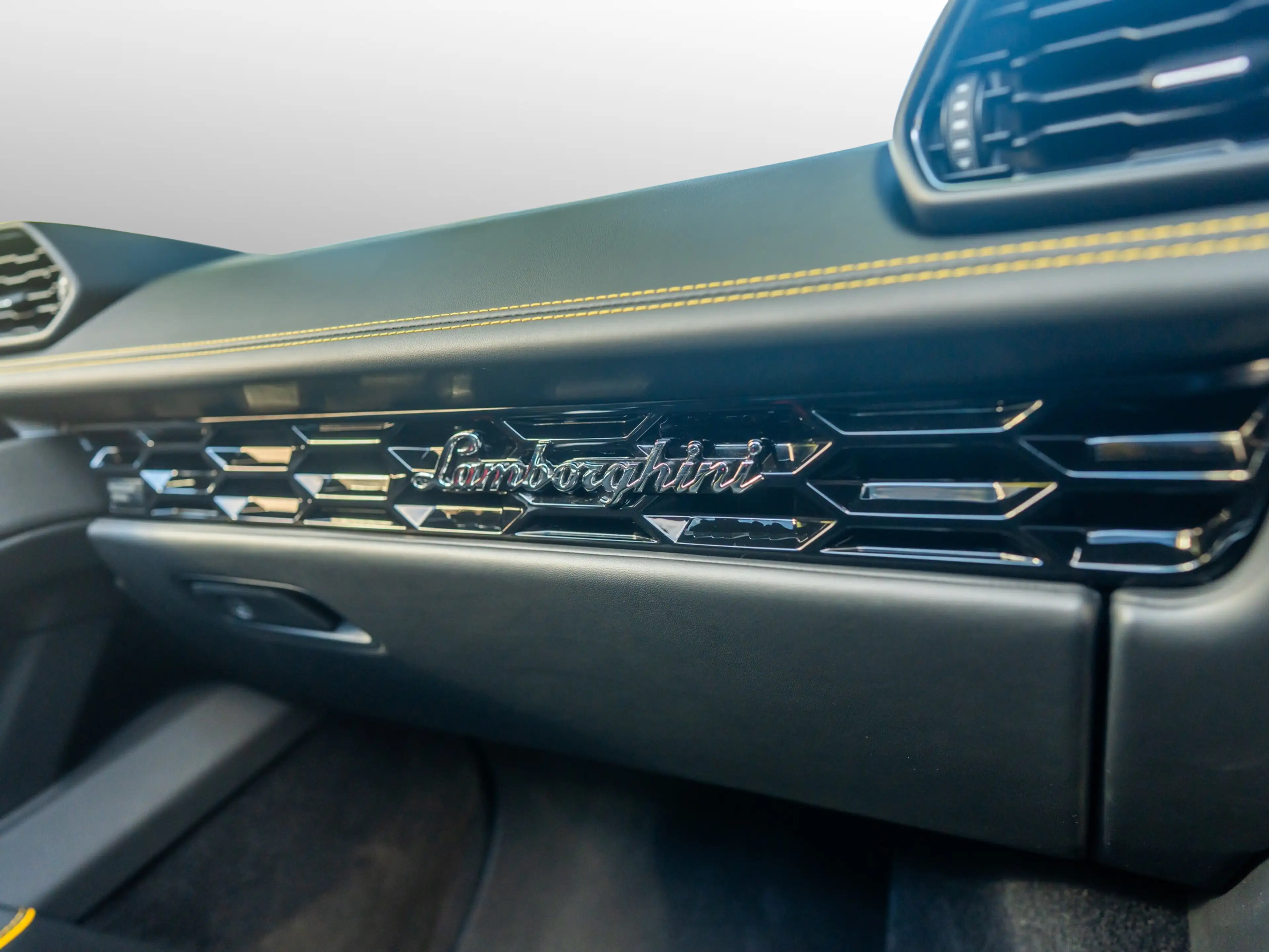 Lamborghini Huracán EVO Spyder| Sportsitz| Style Paket| Lift — photo 23