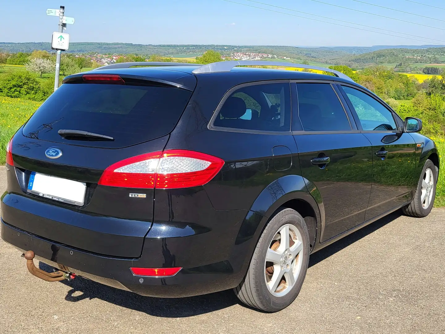 Ford Mondeo Mondeo Turnier 2.0 TDCi Trend Schwarz - 2