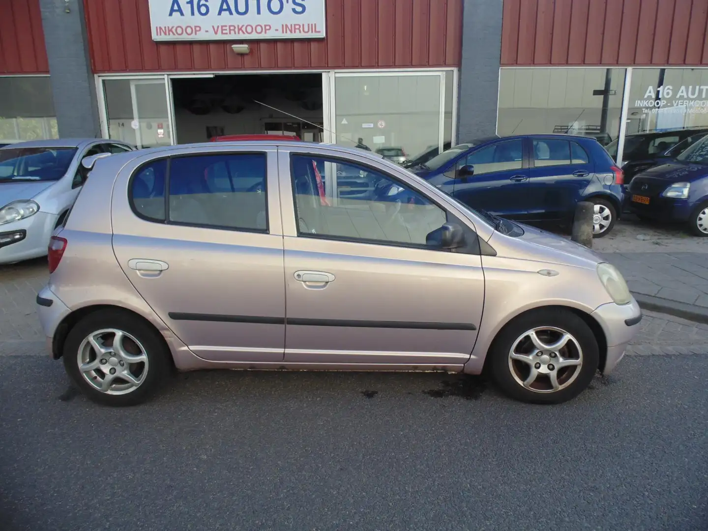 Toyota Yaris 1.3-16V VVT-i Sol Beige - 1
