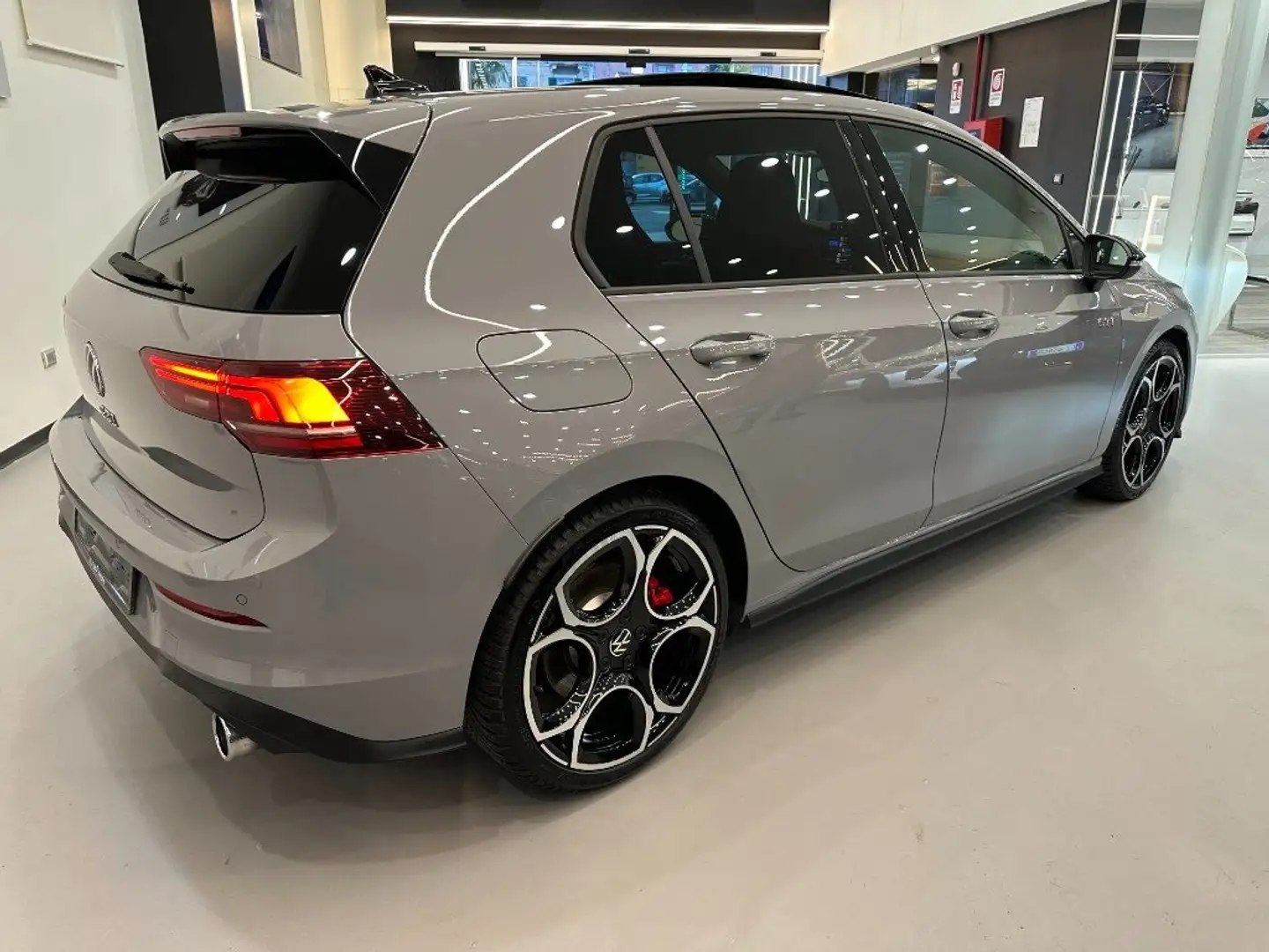 Volkswagen Golf 2.0 TSI GTI DSG Grigio - 2