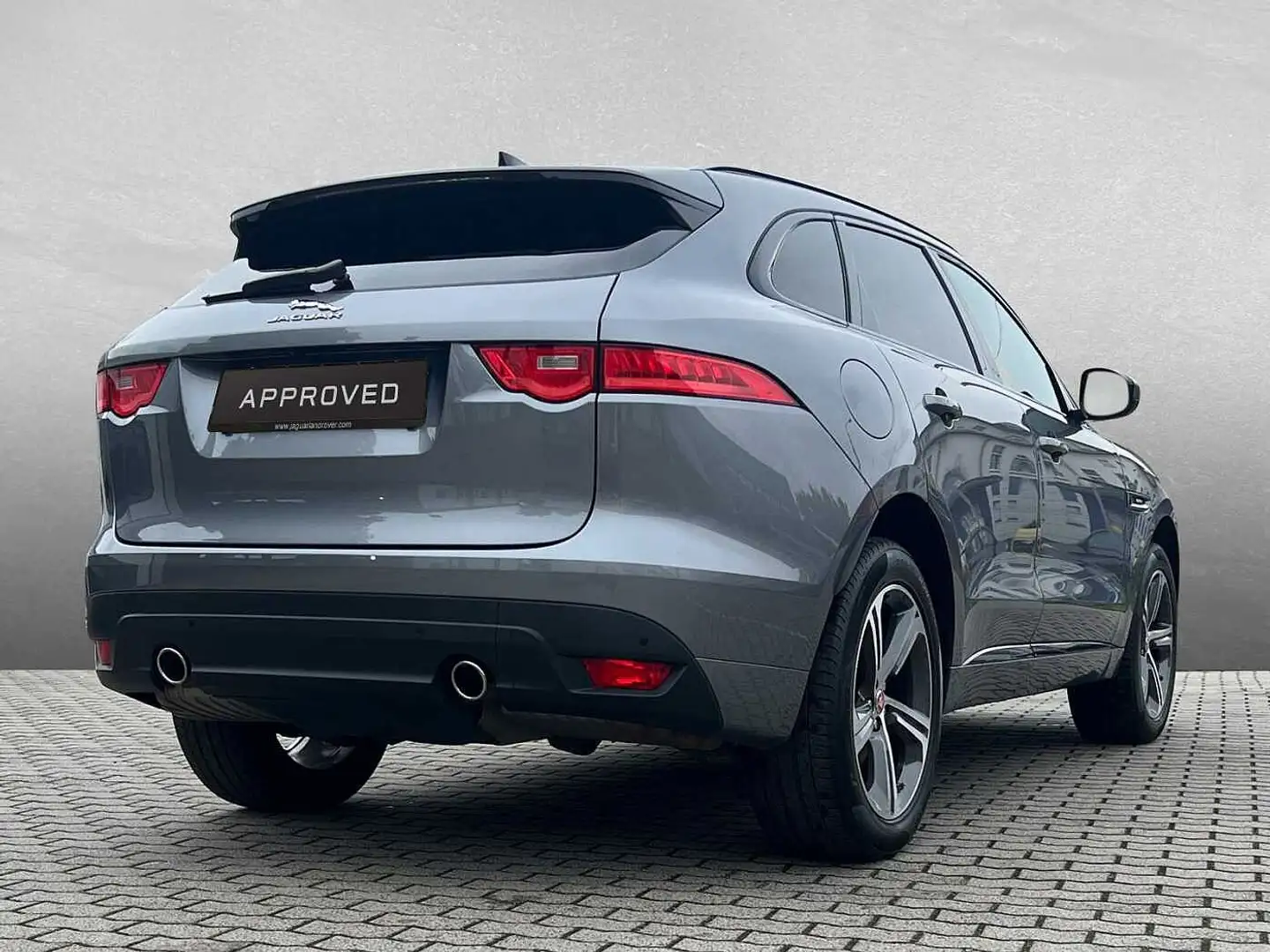 Jaguar F-Pace 30d AWD R-Sport Grey - 2