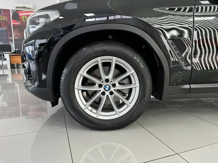 BMW X3 2019, foto 28