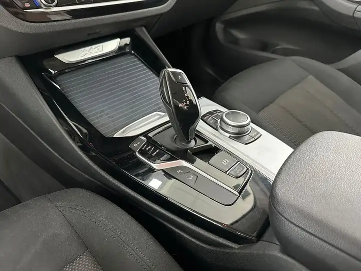 BMW X3 2019, foto 23