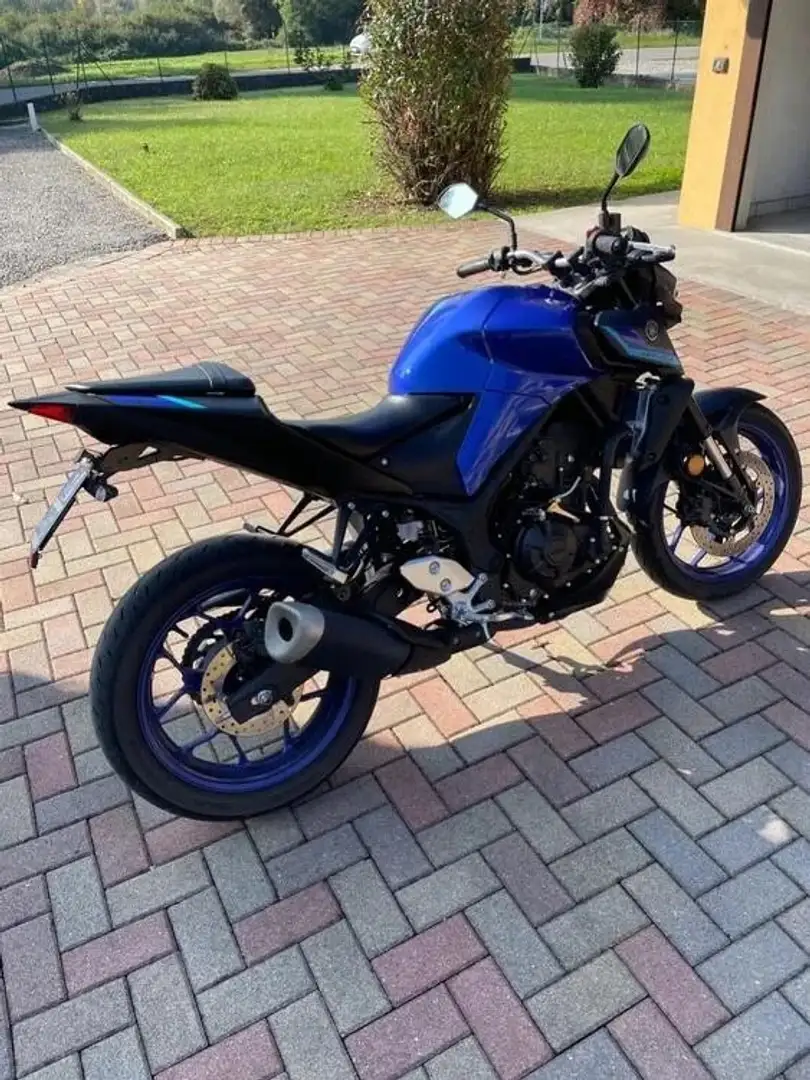 Yamaha MT-03 Bleu - 2