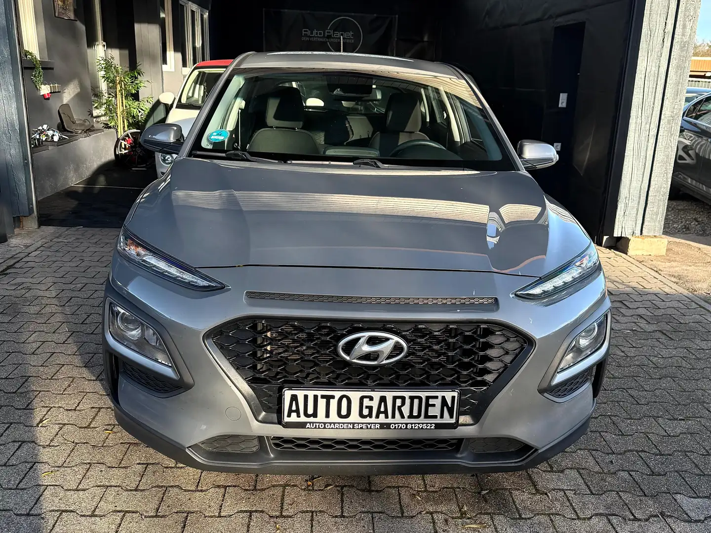 Hyundai KONA Pure 2WD Grau - 2