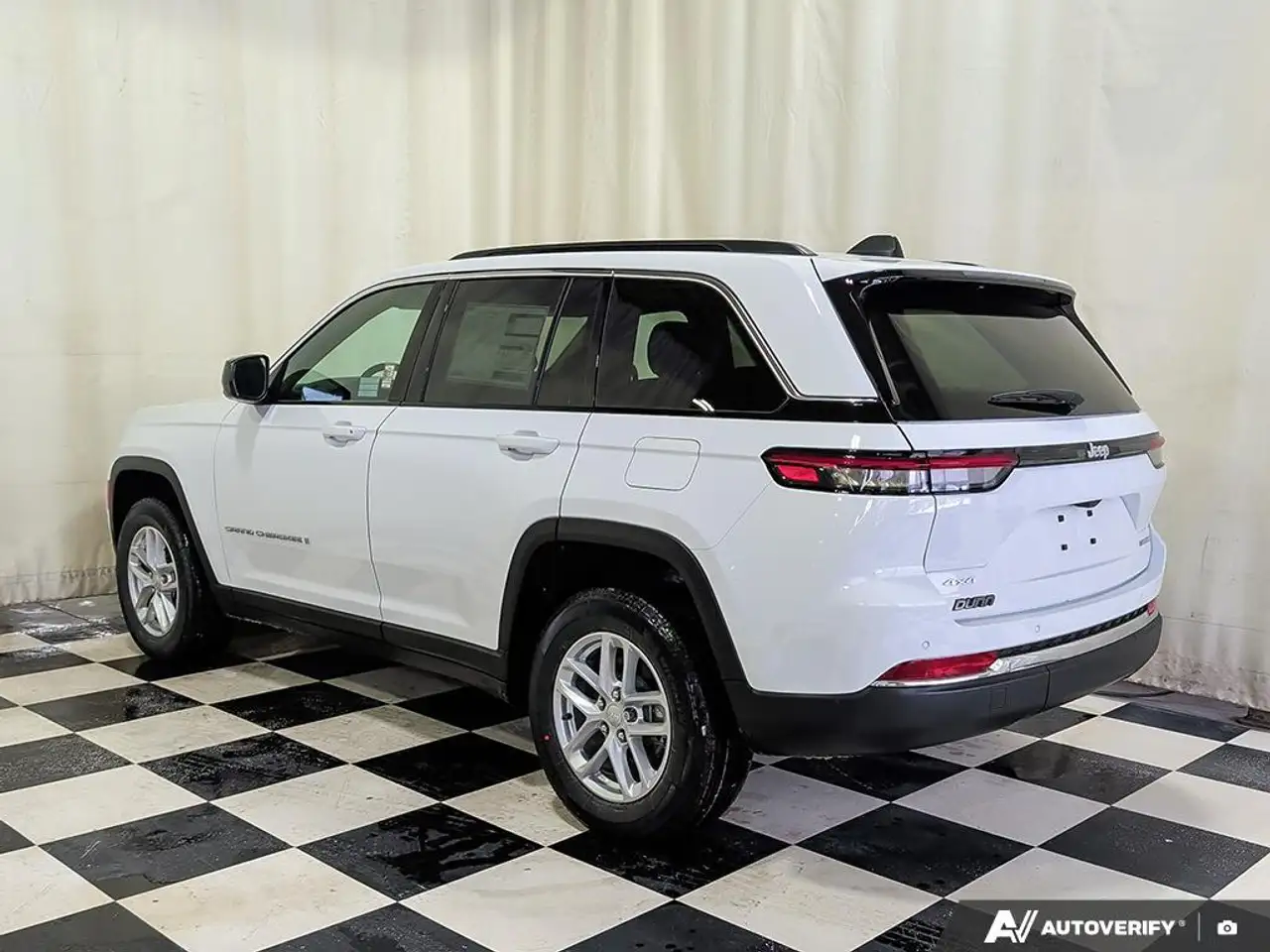 Jeep Grand Cherokee fotografie Jeep Grand Cherokee