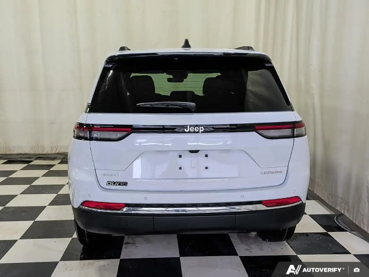 Jeep Grand Cherokee fotografie Jeep Grand Cherokee