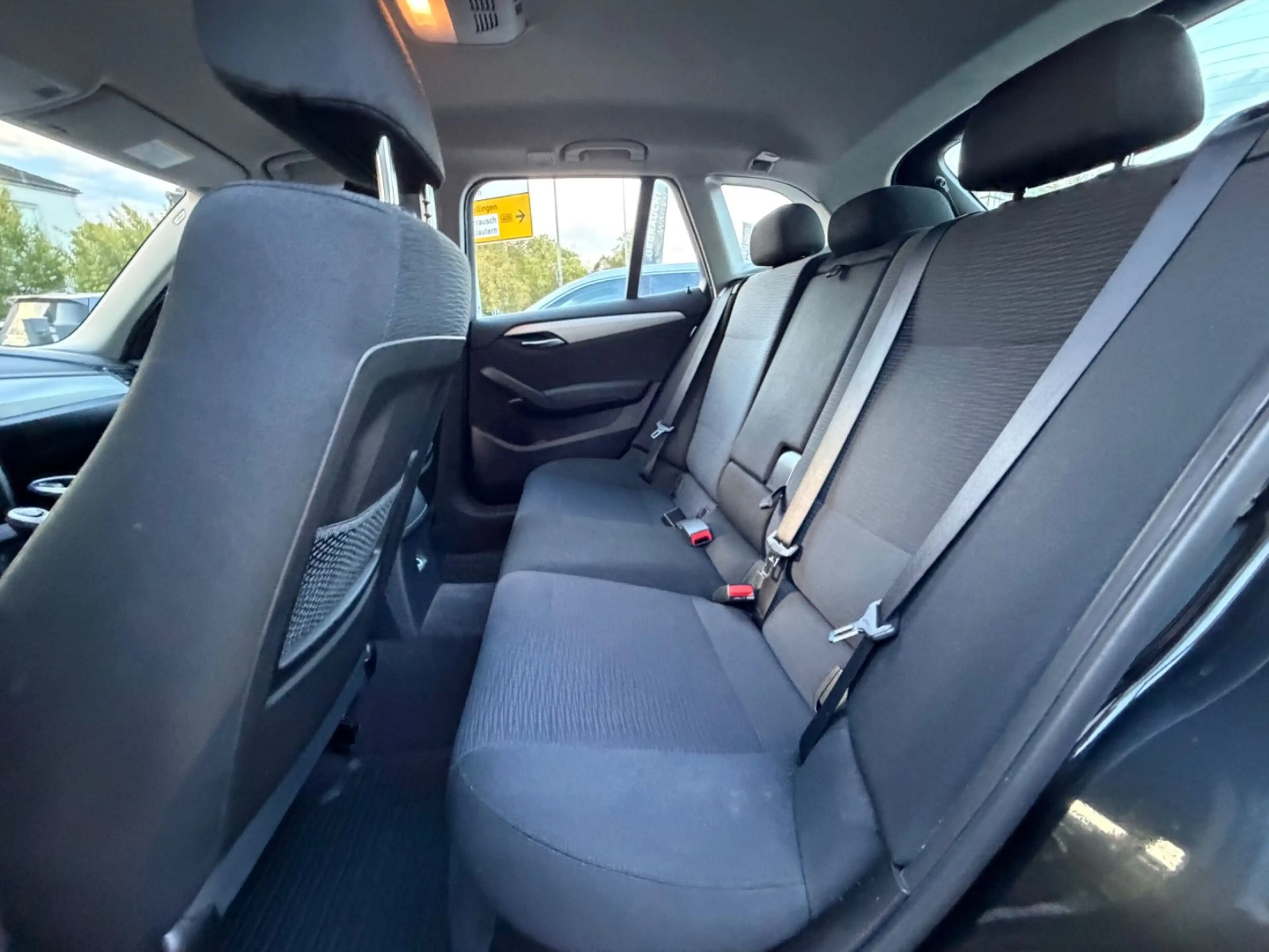 BMW X1 xDrive 20 i/ — photo 14