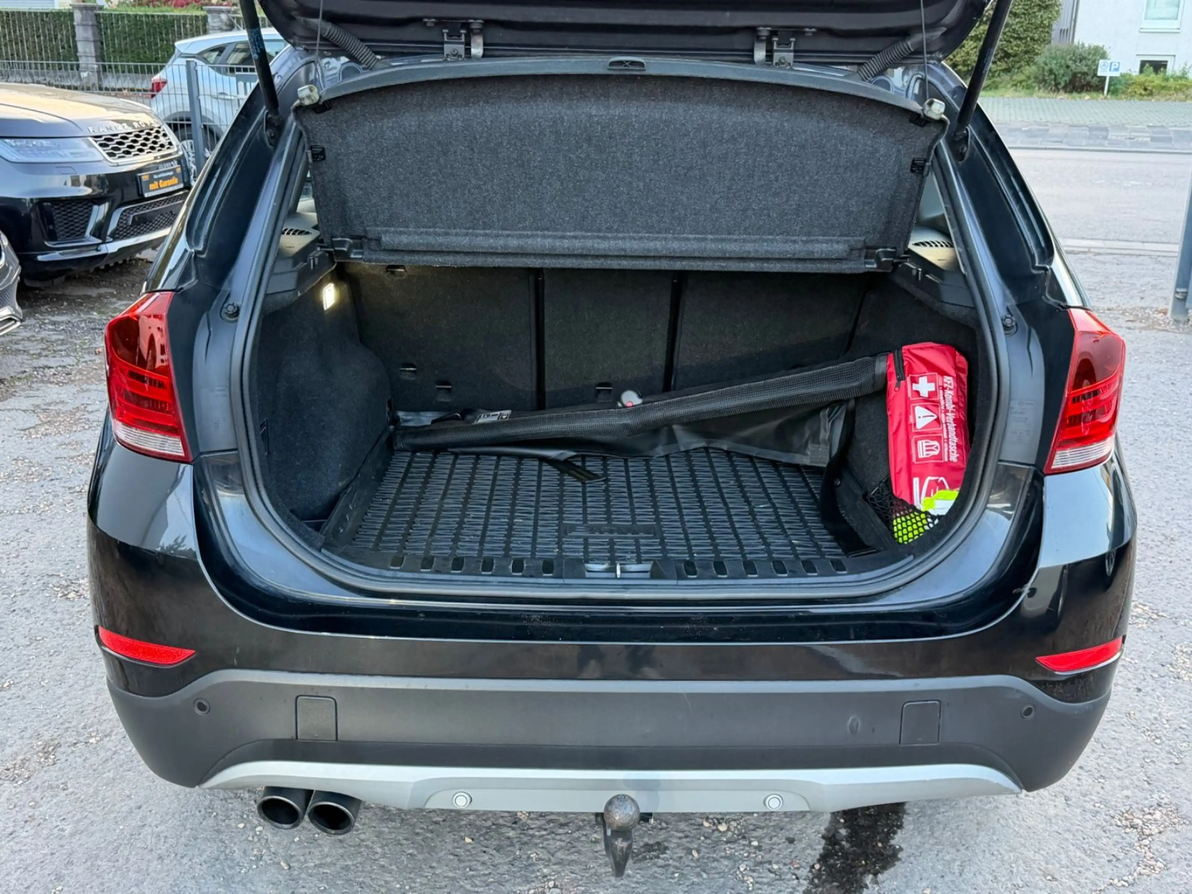 BMW X1 xDrive 20 i/ — photo 15