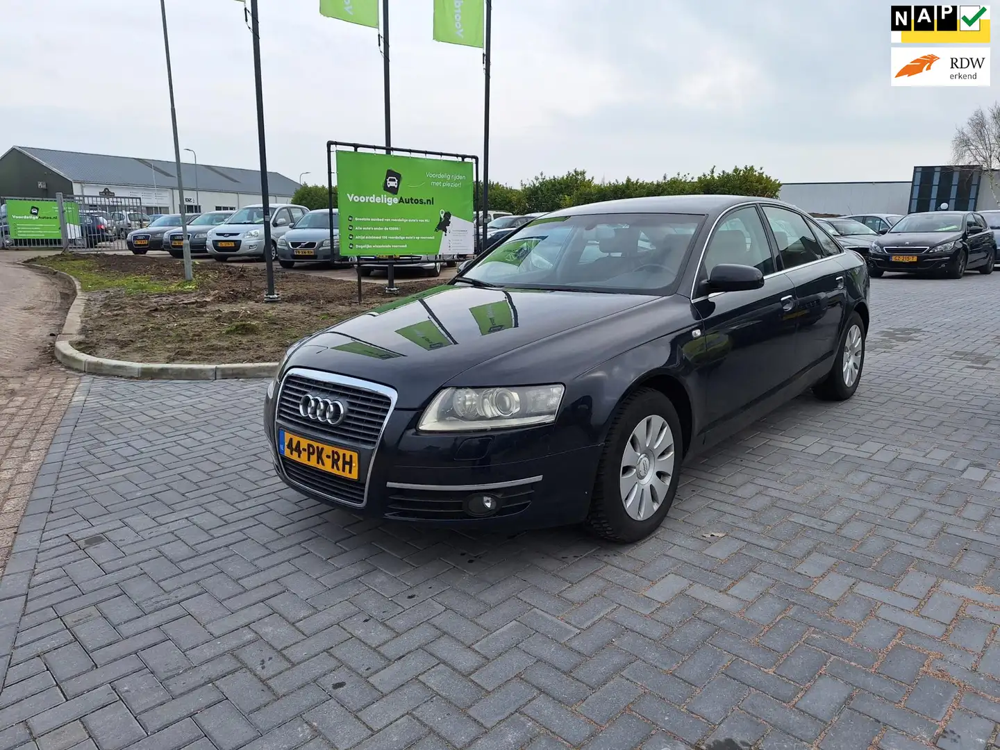Audi A6 Limousine 2.4 Pro Line / Zeer nette auto / APK feb Blauw - 1