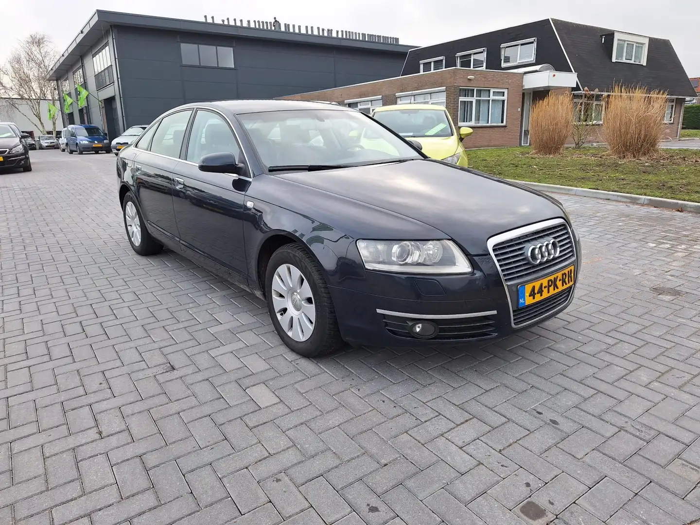 Audi A6 Limousine 2.4 Pro Line / Zeer nette auto / APK feb Blauw - 2