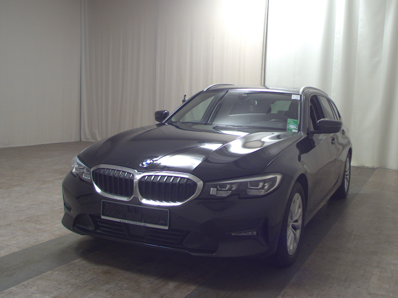 BMW 318 dA Touring Advantage Navi LED LC Prof. Pano — photo 2