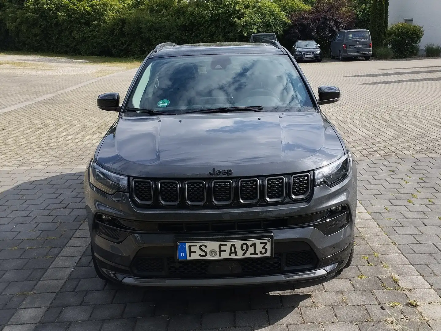 Jeep Compass Compass 1.5 GSE T4 48V e-Hybrid Automatik S Grau - 1