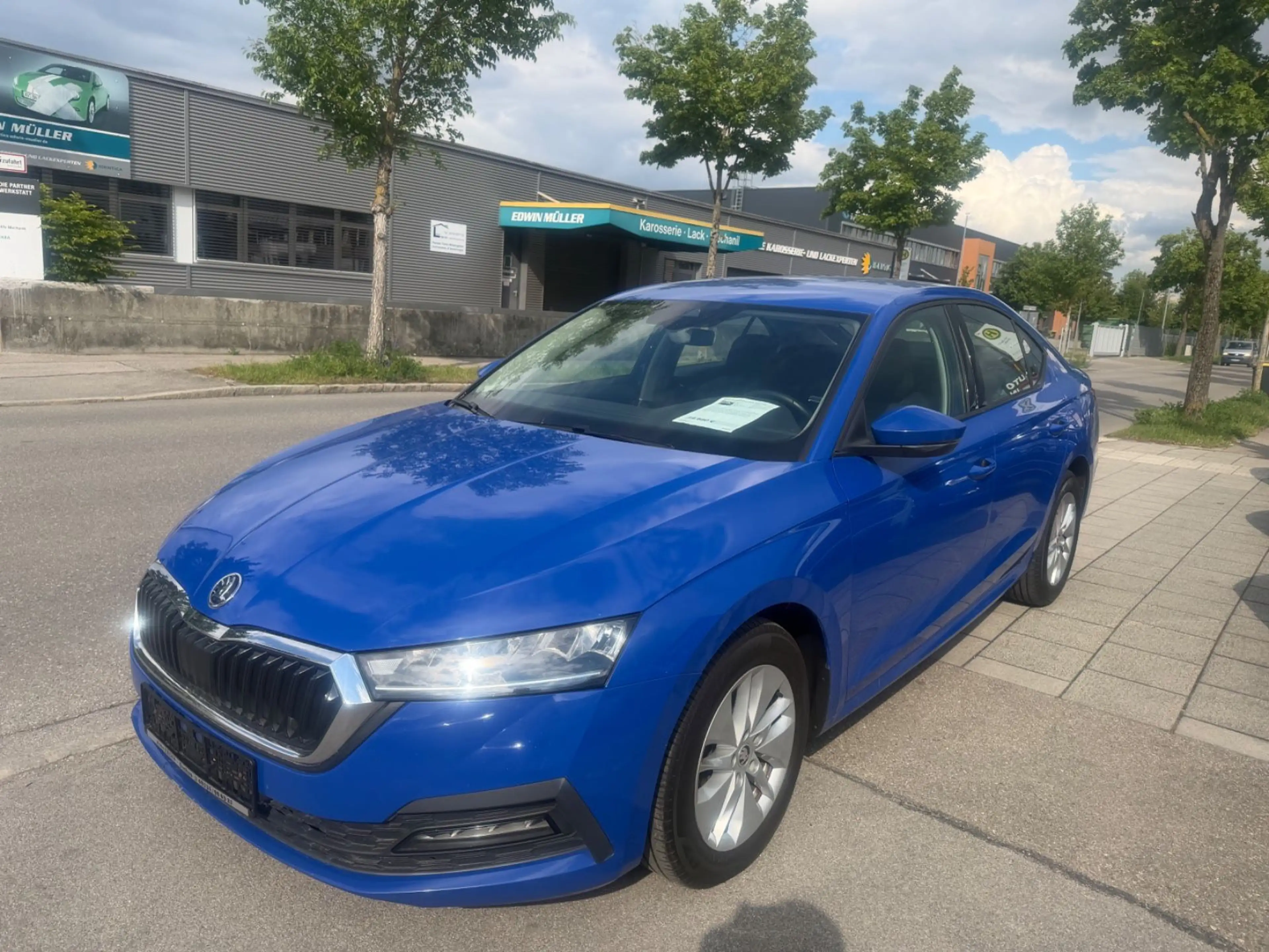 Skoda Octavia 2.0 TDI 85kW AMBITION — photo 2
