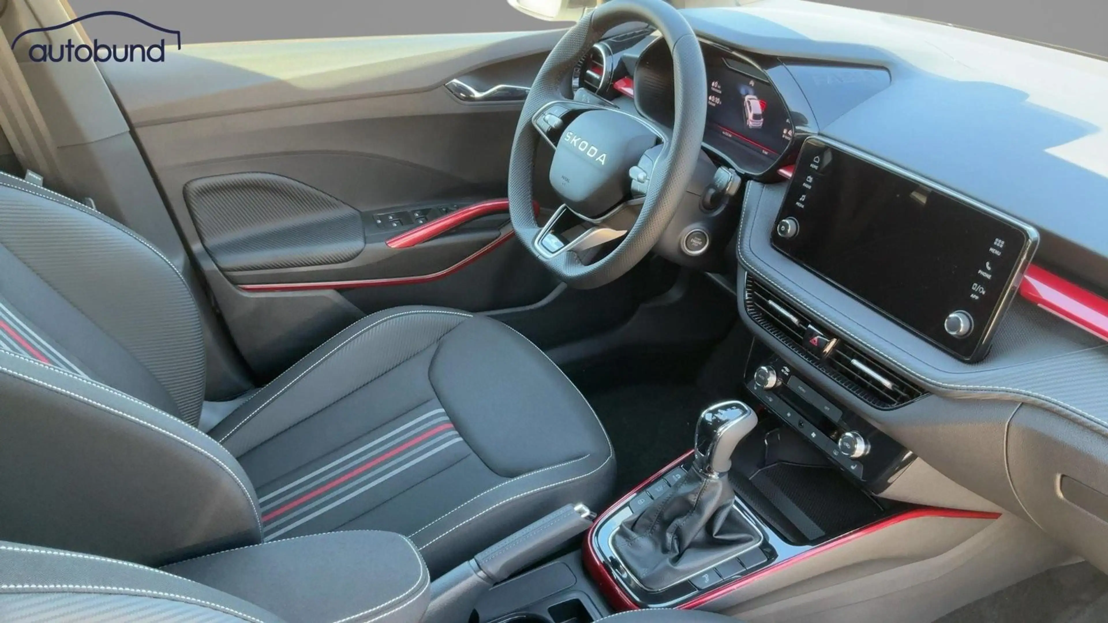 Skoda Fabia IV 1,0 TSI DSG Monte Carlo Alu KA LED Link LRH N — photo 5
