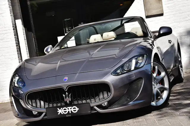 Maserati GranCabrio SPORT 4.7i V8 SPORT AUT. ***FULL MASERATI HISTORY***