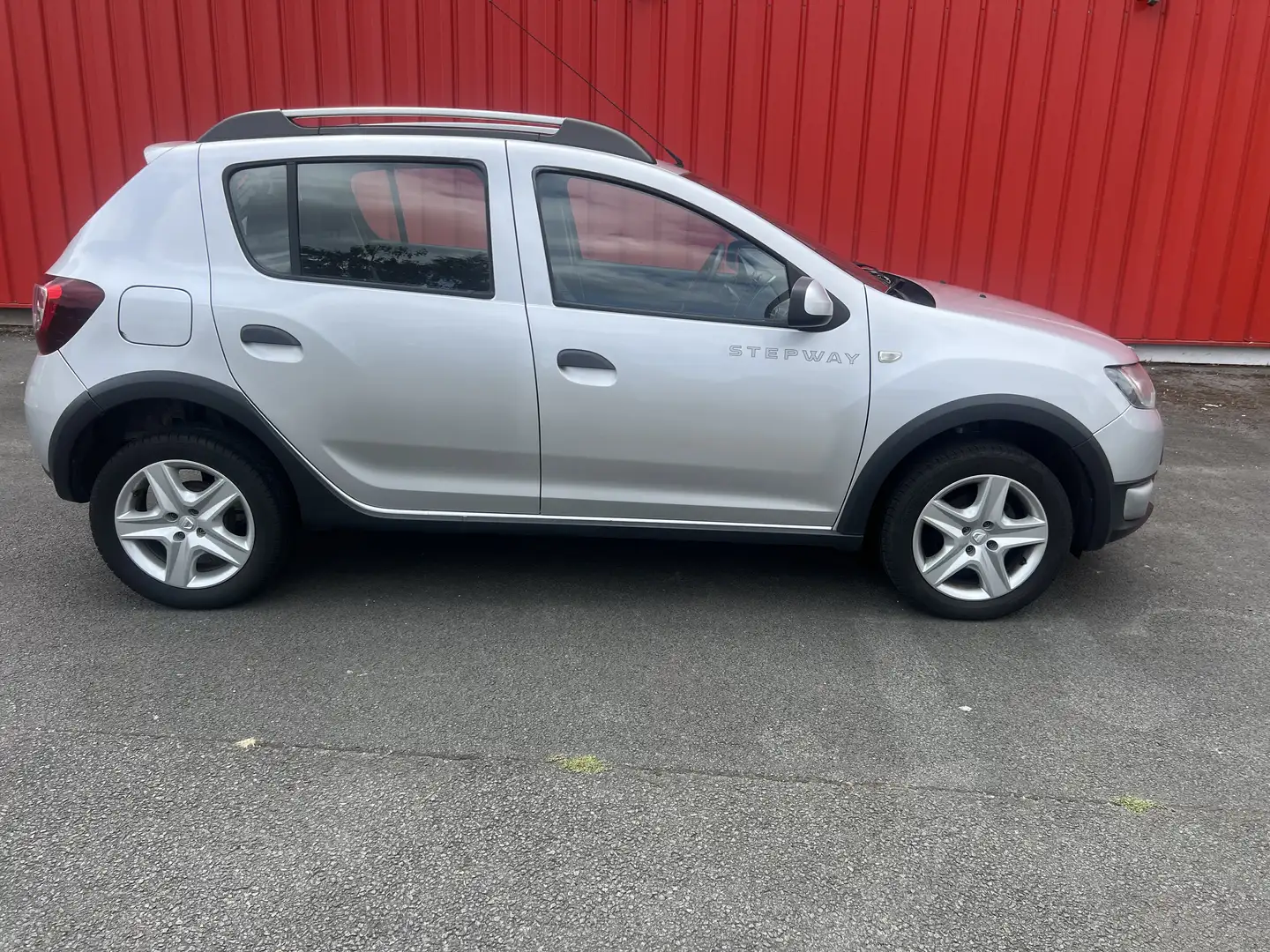 Dacia Sandero 0.9 TCe 90 Stepway - Marchand / export Zilver - 2