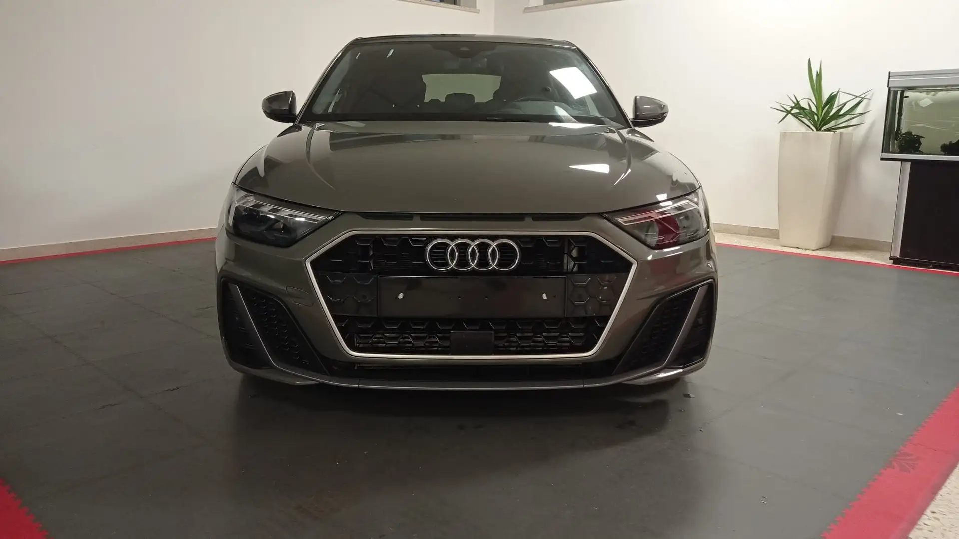 Audi A1 A1 Sportback 40 2.0 tfsi S Line Edition s-tronic Grey - 2