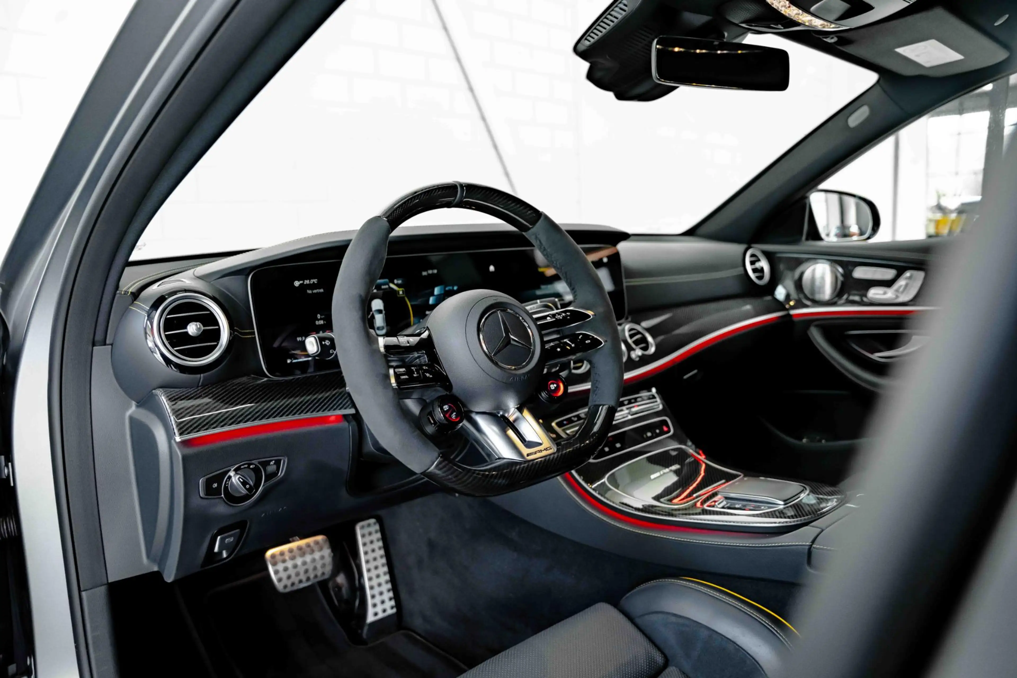 Mercedes-Benz E 63 AMG S l Designo Selenite matte l Keramisch l Carbon l — photo 30