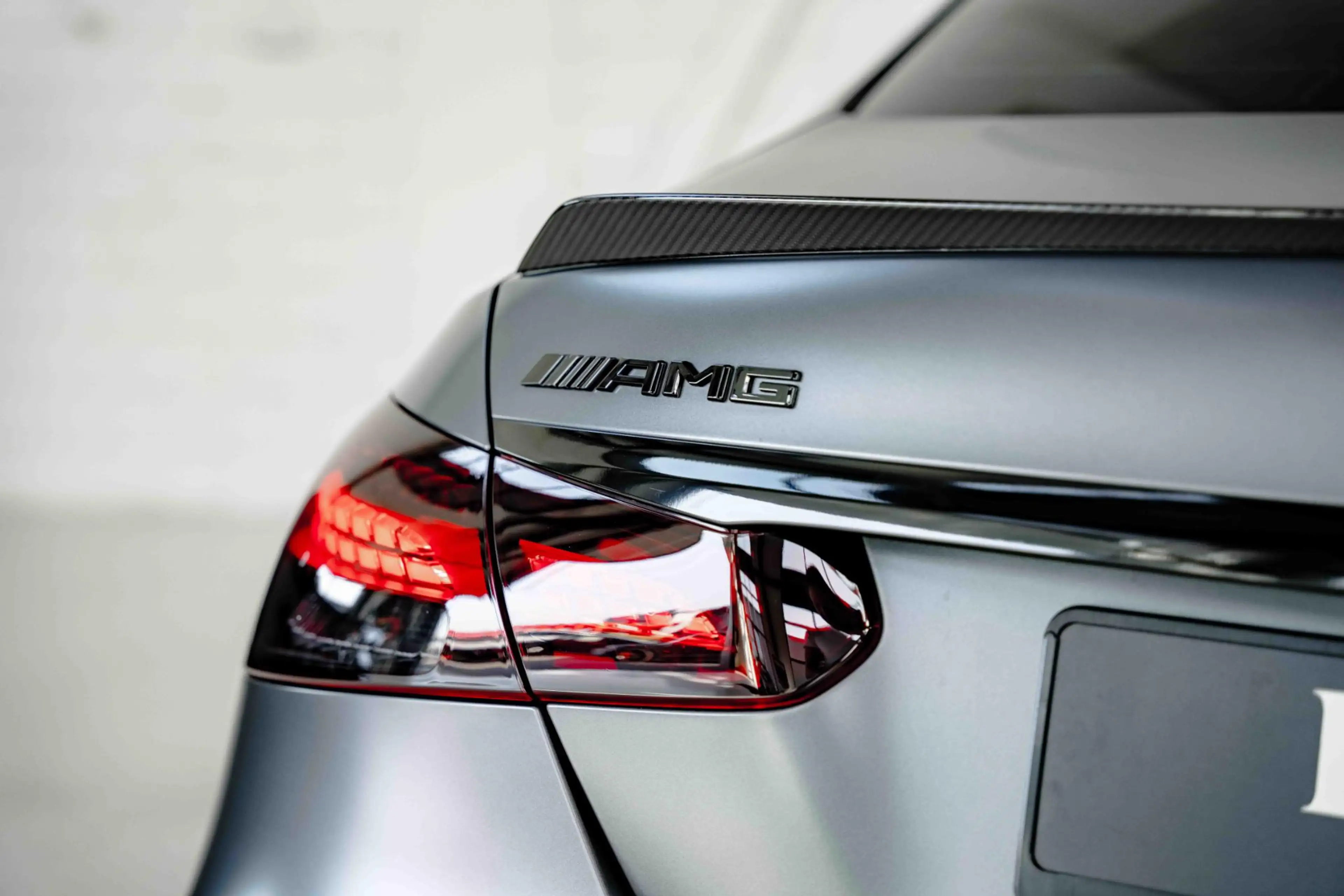 Mercedes-Benz E 63 AMG S l Designo Selenite matte l Keramisch l Carbon l — photo 5