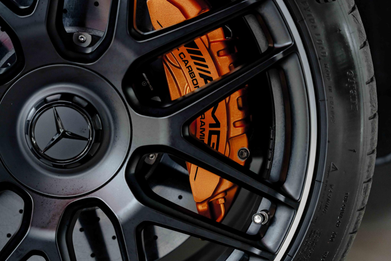 Mercedes-Benz E 63 AMG S l Designo Selenite matte l Keramisch l Carbon l — photo 16