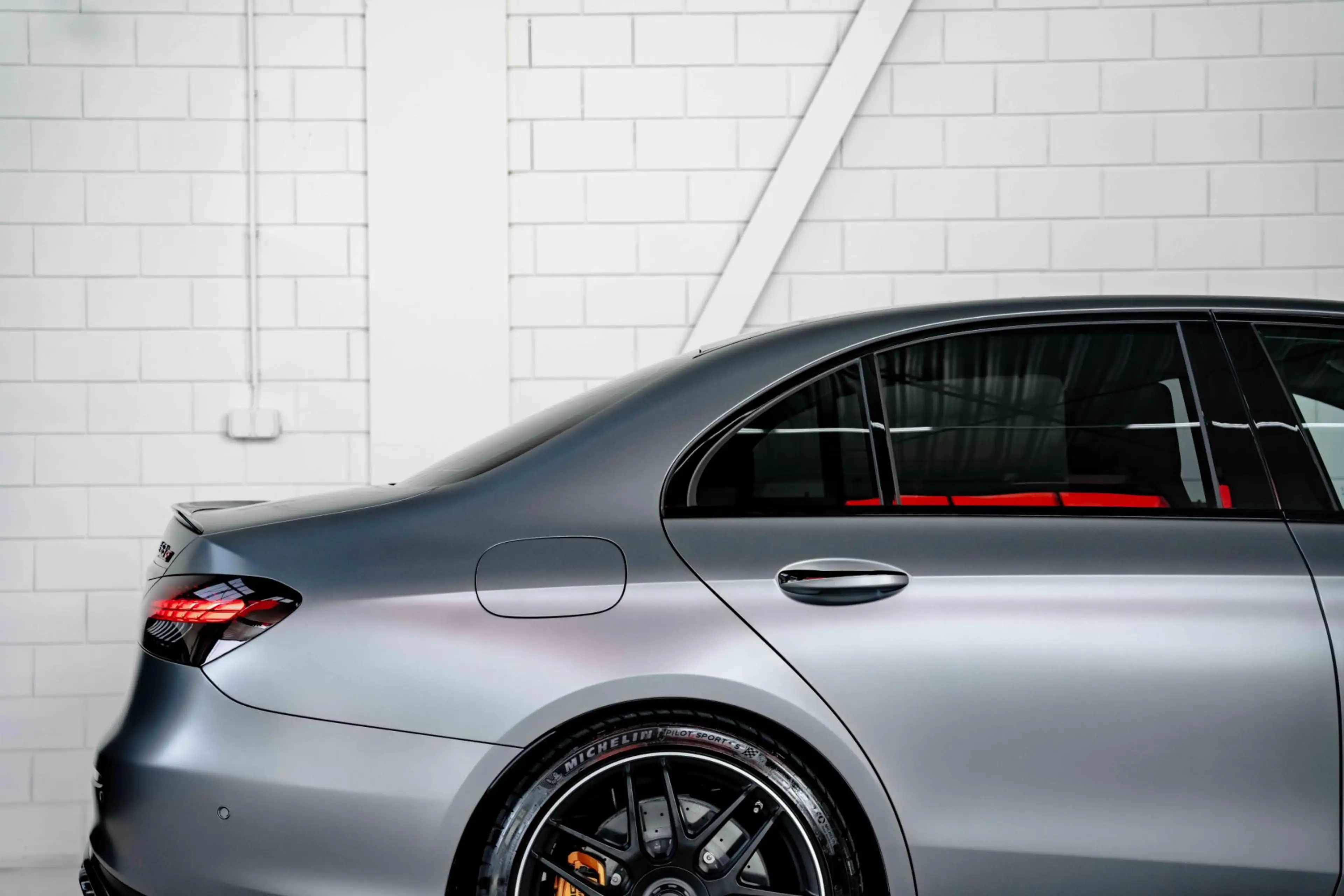 Mercedes-Benz E 63 AMG S l Designo Selenite matte l Keramisch l Carbon l — photo 11