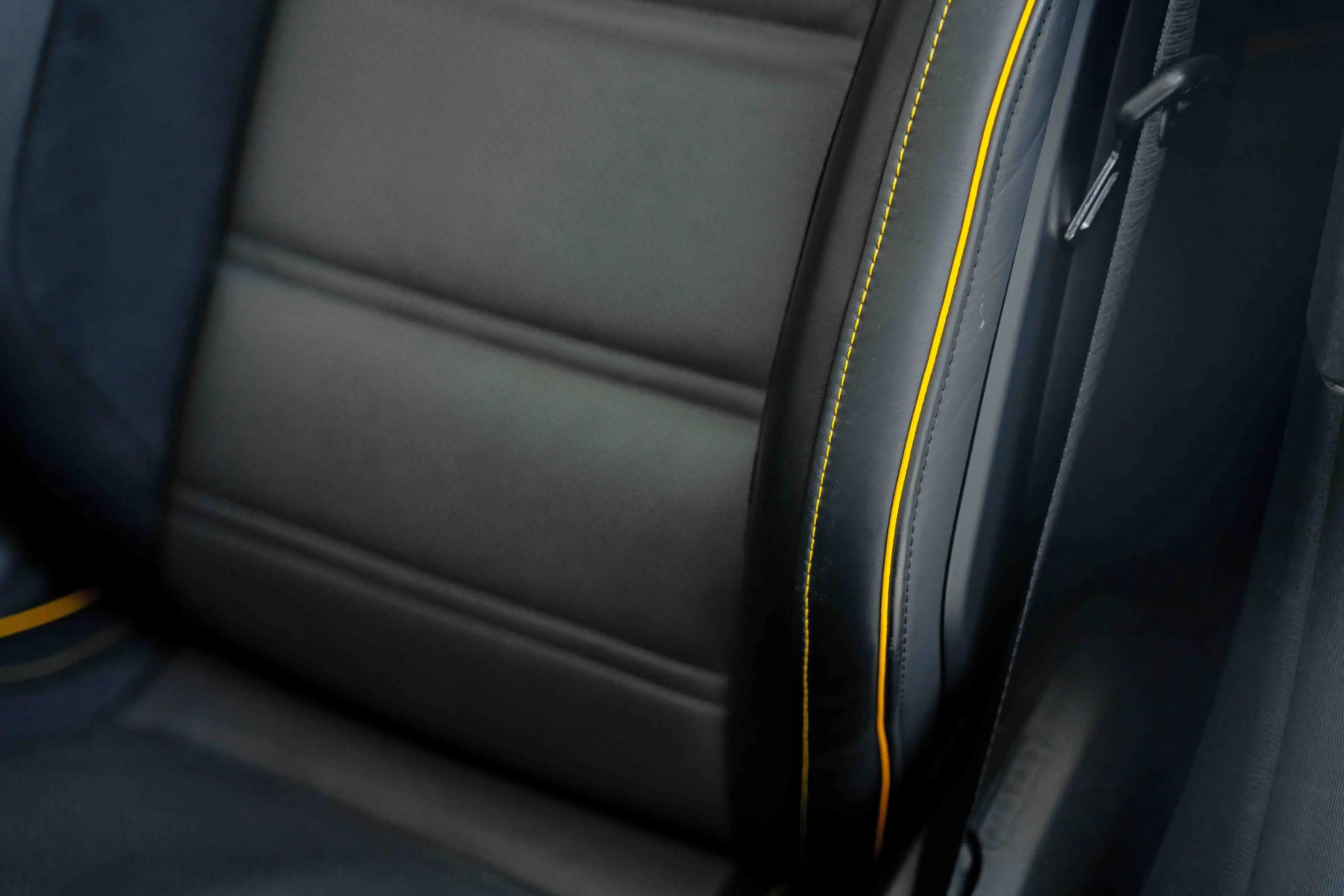 Mercedes-Benz E 63 AMG S l Designo Selenite matte l Keramisch l Carbon l — photo 28
