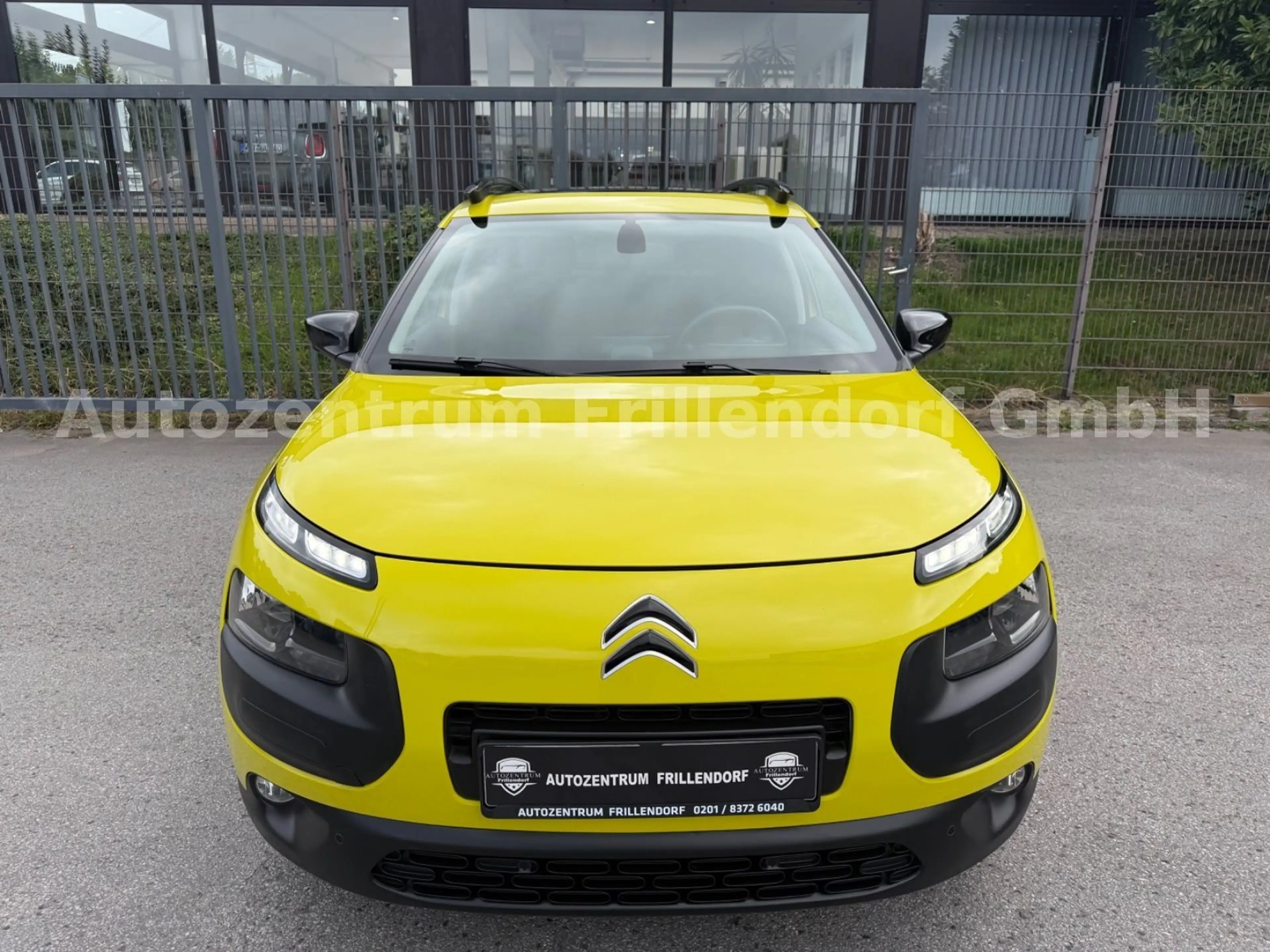 Citroen C4 Cactus Shine AUTOMATIK/NAVI/GLASDACH!! — photo 2