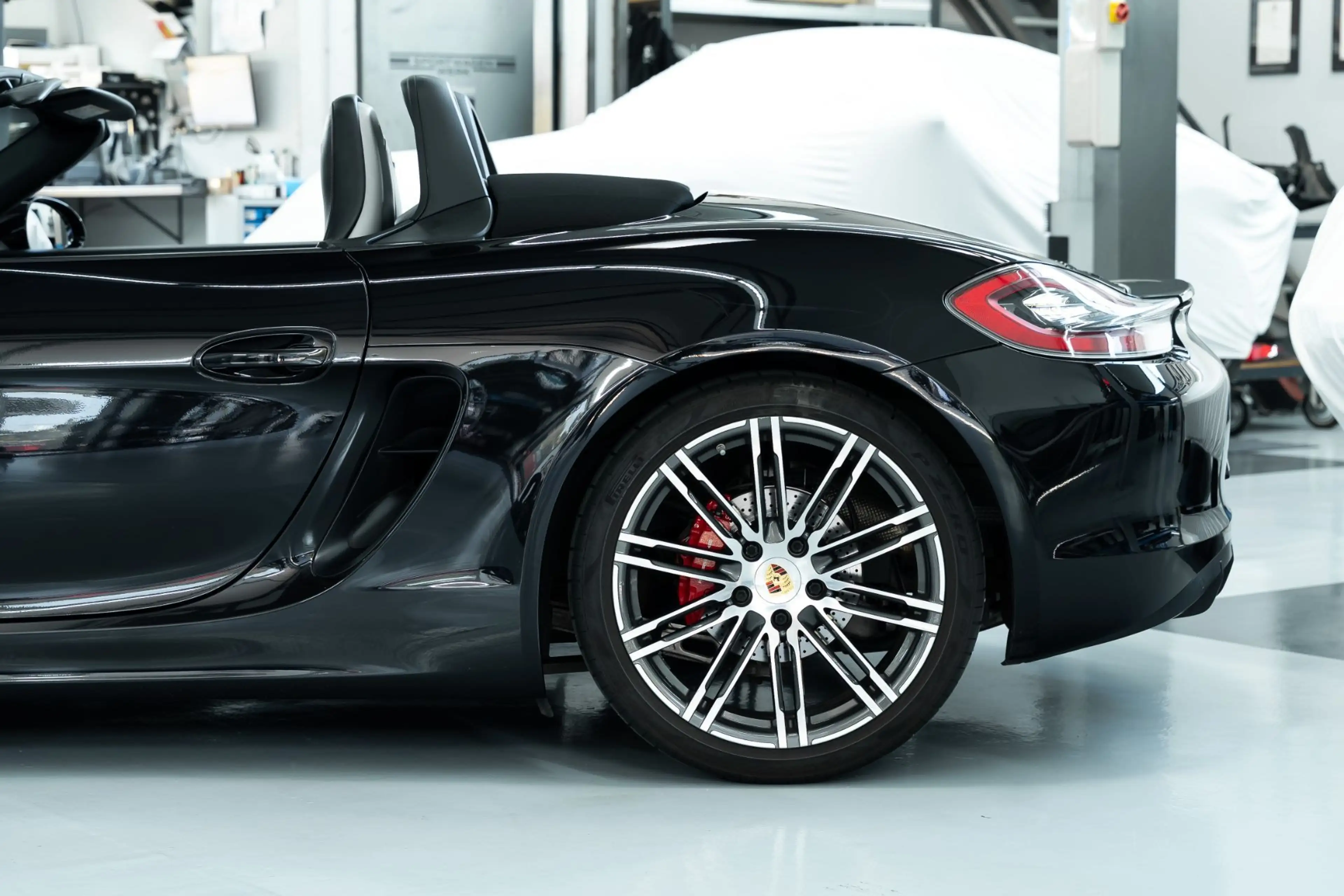 Porsche Boxster GTS — photo 13