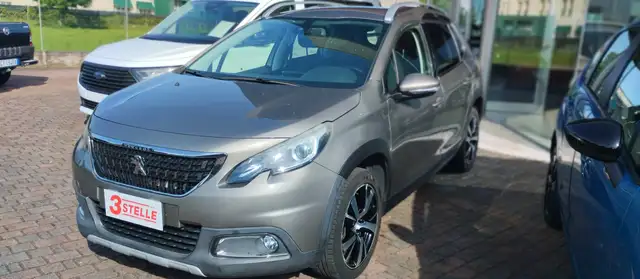 Peugeot 2008 view 2