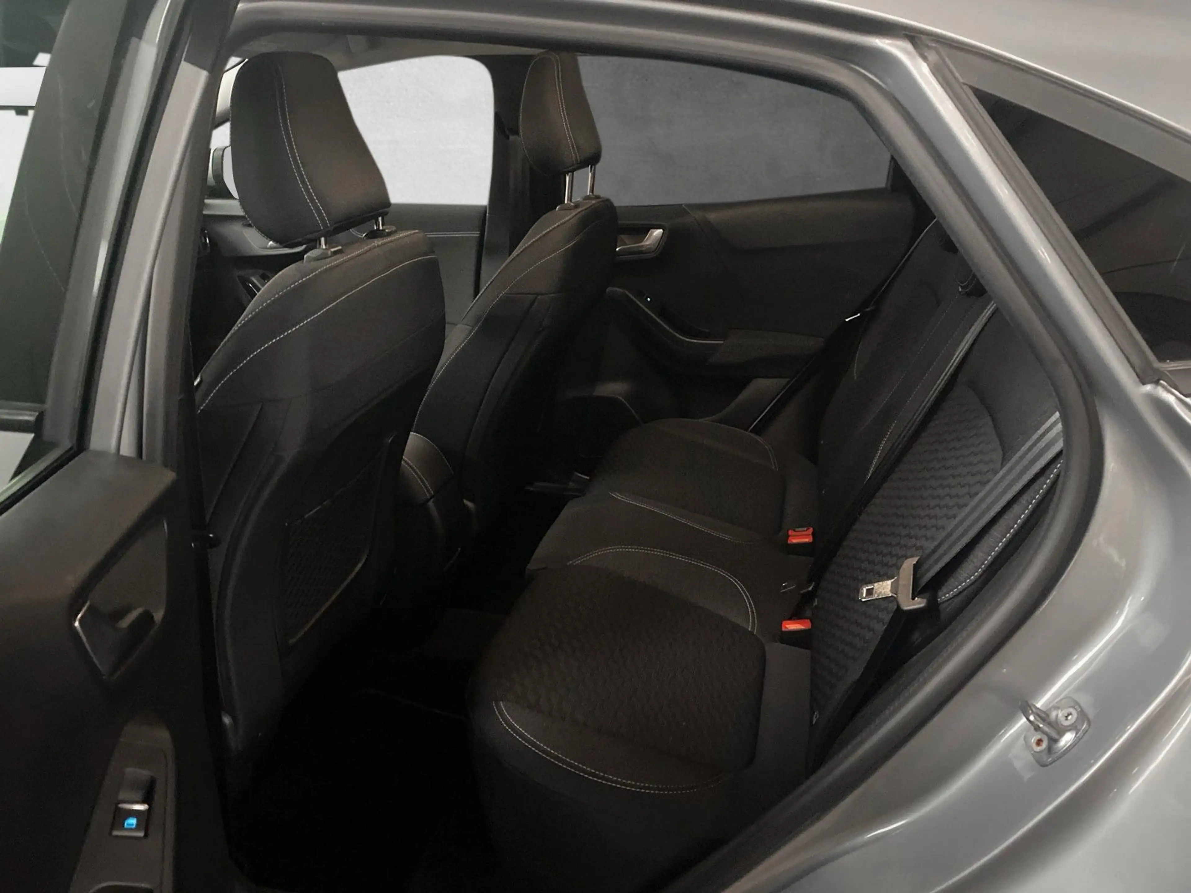 Ford Puma Titanium Design — photo 10