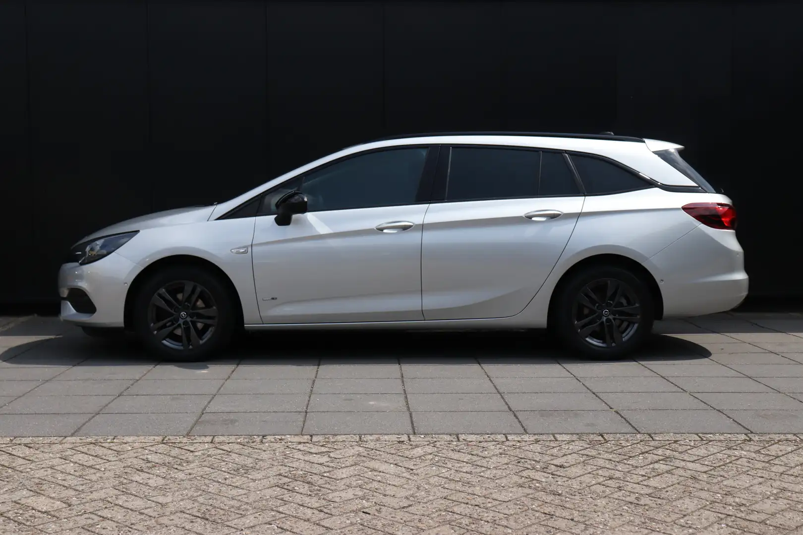 Opel Astra Sports Tourer 1.2 Design & Tech | CAMERA | NAVI | Grau - 2
