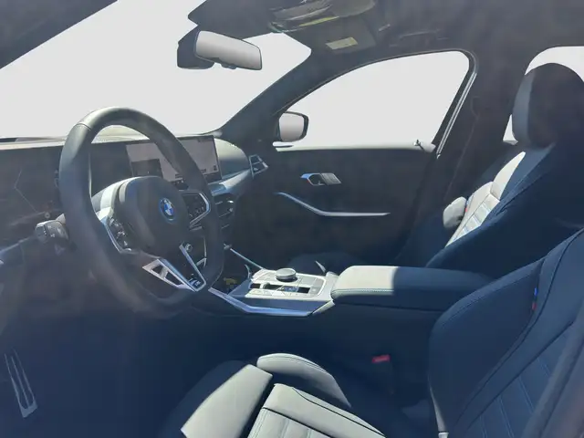 BMW 330 e xDrive Touring  M-Sport xDrive KAM 360 LED Ansicht 8