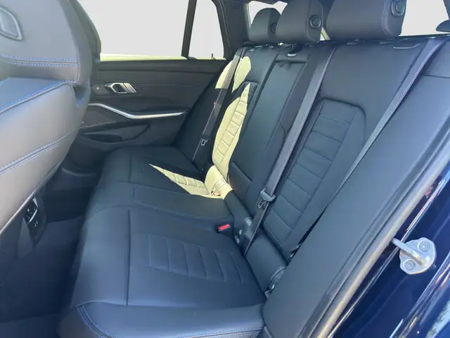 BMW 330 e xDrive Touring  M-Sport xDrive KAM 360 LED Ansicht 12