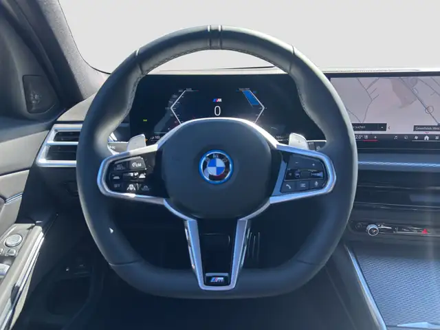 BMW 330 e xDrive Touring  M-Sport xDrive KAM 360 LED Ansicht 9