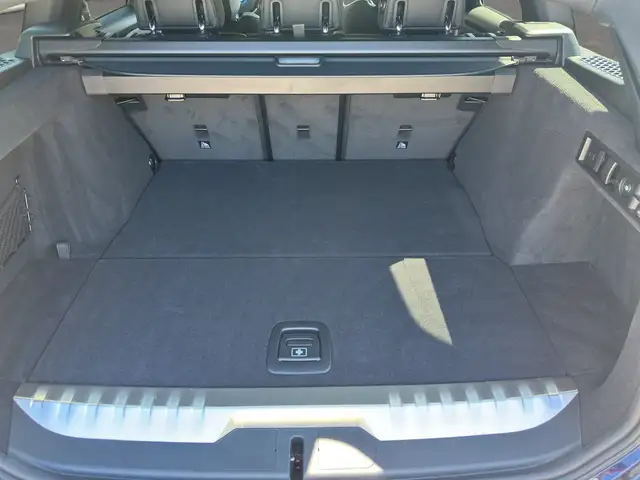 BMW 330 e xDrive Touring  M-Sport xDrive KAM 360 LED Ansicht 15