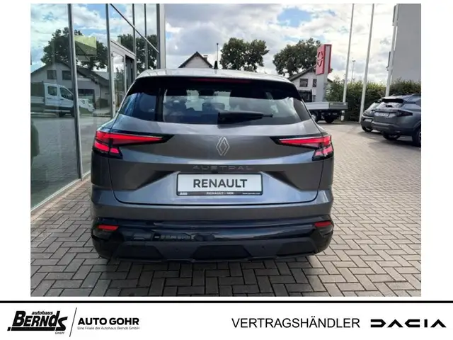 Renault Austral view 5